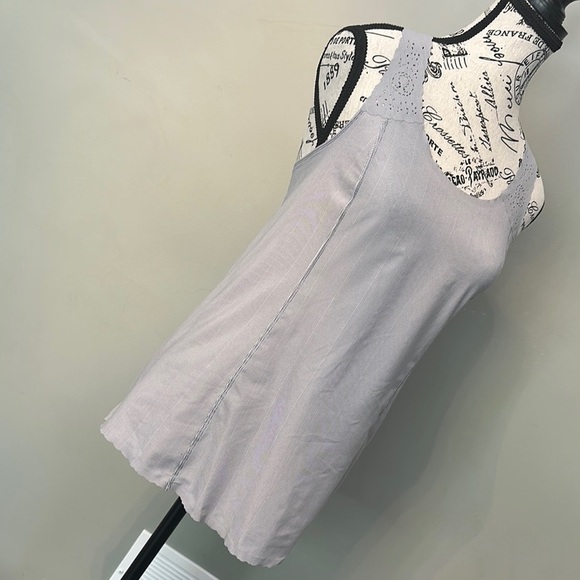 Lululemon Run A Marathon Singlet
Wee Stripe Printed White Fossil size 4 - Picture 3 of 3